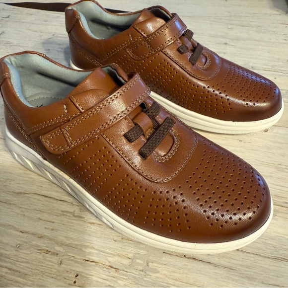 Johnston & Murphy Toddler Little Boys’ Leather Sneaker- sz 11 & 12 - NIB - Picture 3 of 10